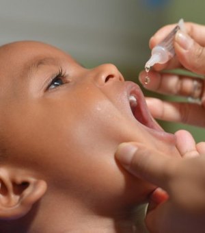Mais de 500 mil doses de vacinas estão disponíveis em Alagoas