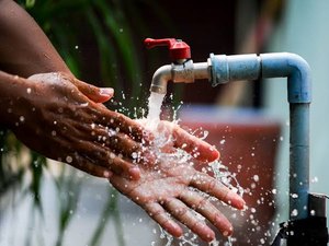Governo de Alagoas distribui mais de R$ 190 milhões para prefeituras investirem em água e saneamento