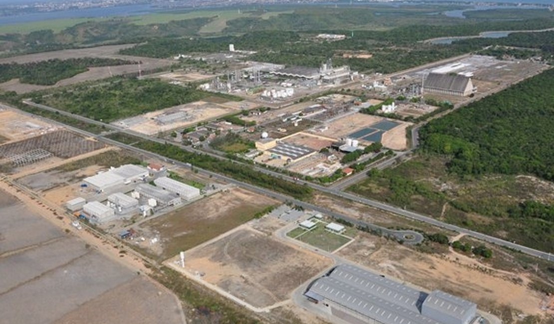 Licenciamento de usina solar em Delmiro Gouveia é discutido pelo IMA e Sedetur