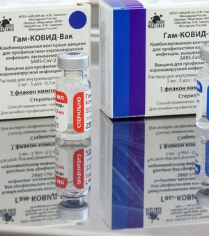 Governadores do Nordeste suspendem compra de vacina russa Sputnik V