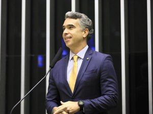 Rafael Brito assume a presidência da Frente Parlamentar da Educação em Brasília