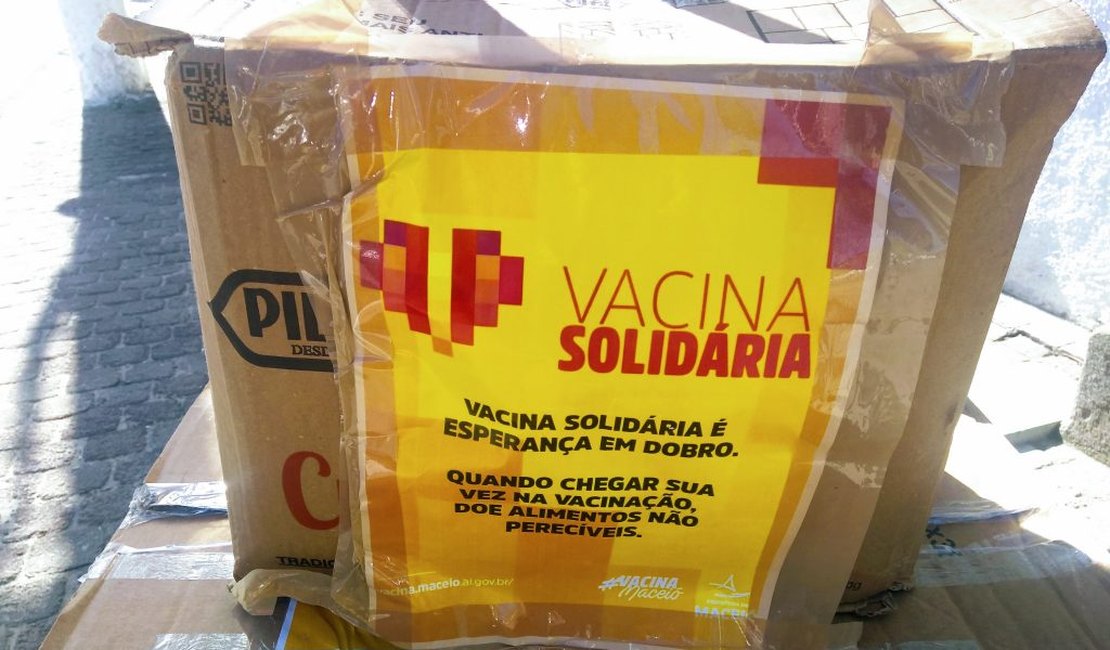Vacina Solidária: maceioenses doam sete toneladas em alimentos