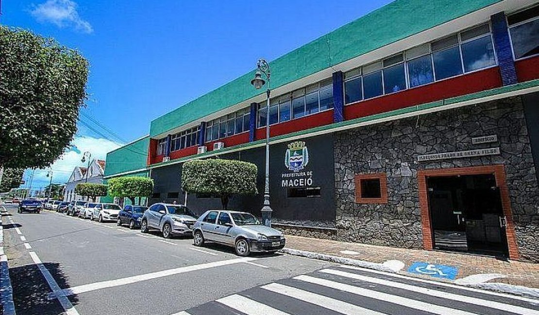 Prefeitura de Maceió paga salários dos servidores nesta quarta-feira (30)