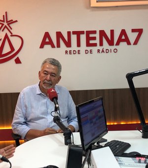 Em resposta a Fábio Costa, Paulão diz que delegado foi responsável por chacina em 2018