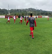 CRB finaliza preparação em Porto Alegre para enfrentar o Brasil de Pelotas-RS neste sábado