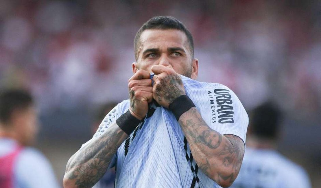 Cuca pode montar São Paulo 'ideal' pela primeira vez contra o CSA