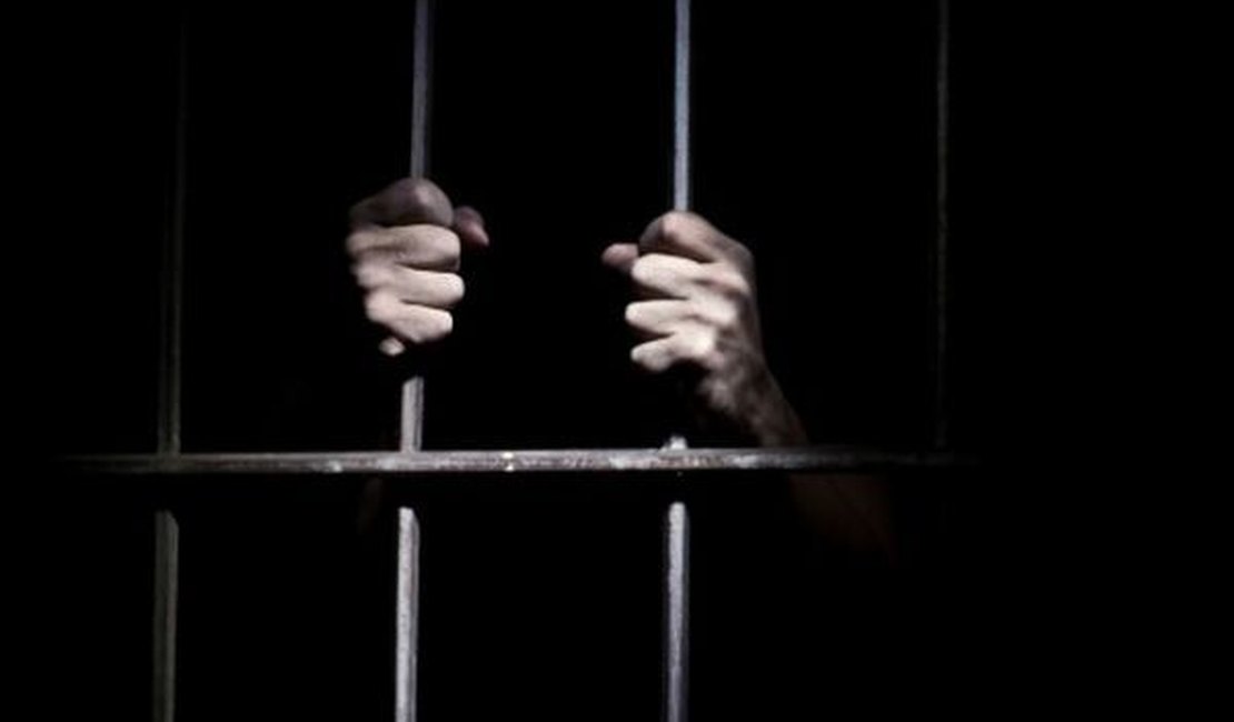 Preso suspeito de matar adolescente a pauladas e pedradas em Maceió