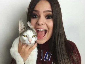 Viih Tube relembra polêmica por cuspir em gato e diz que foi agredida na rua