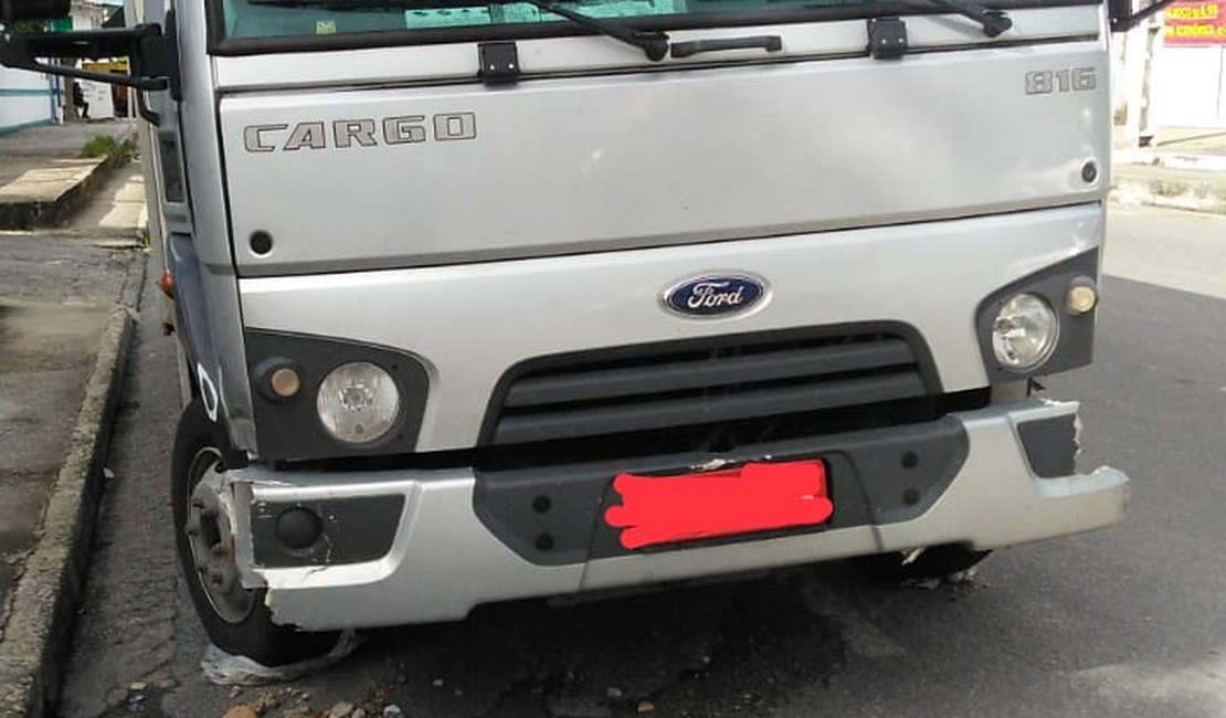 Caminhão roubado em Pernambuco é recuperado pela Polícia Civil de Alagoas