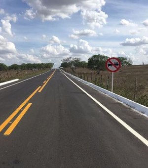 Governador inaugura reconstrução de mais de 30 km da rodovia AL-120