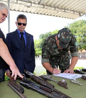 Judiciário entrega mais de 200 armas para o Exército em Alagoas destruir