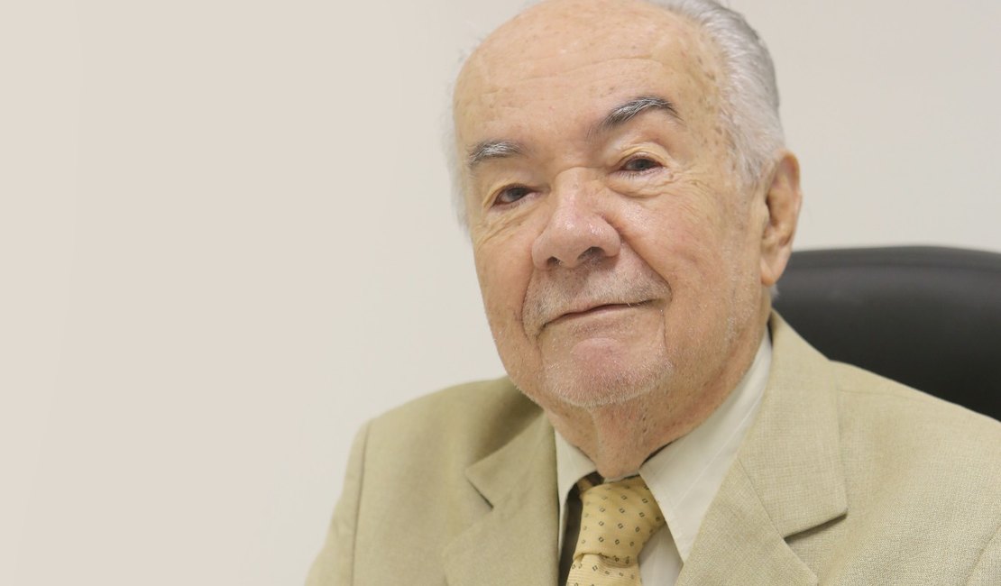 Morre jornalista Vladimir Calheiros