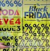 Agentes do Procon Maceió percorrem lojas e shoppings durante 'Black Friday'