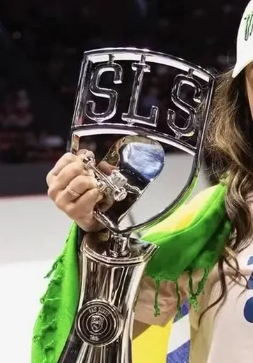 Rayssa Leal conquista a etapa de San Diego da SLS