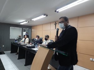 Dr. Fábio solicita que governador faça estrada para escoamento da produção de abacaxi