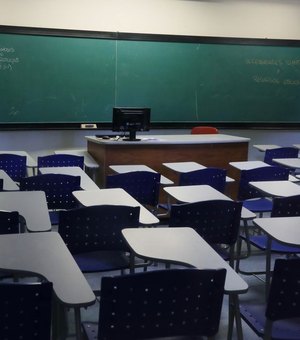 Ceará suspende aulas presenciais para conter covid-19