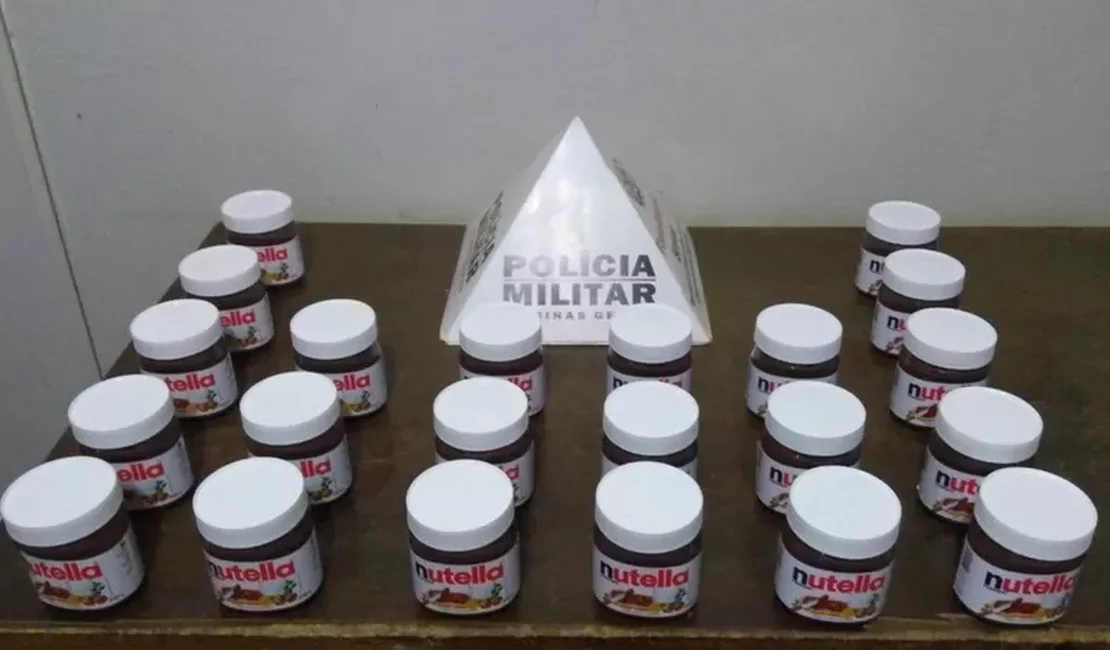Caranguejo de maconha e dominó de cocaína: a curiosa coleção de fotos de apreensão de drogas no Brasil