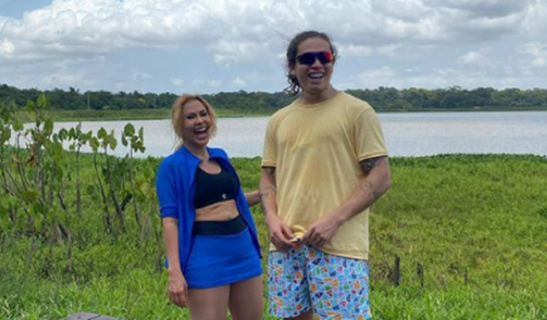 Whindersson Nunes faz ensaio 'turistando' com Joelma por Belém do Pará