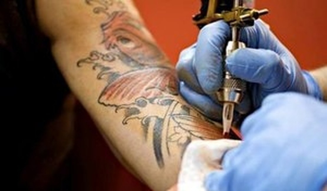 Tatuadores se reúnem com Prefeitura de Maceió