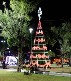 População de Maceió já pode conferir iluminação e decoração especial de Natal