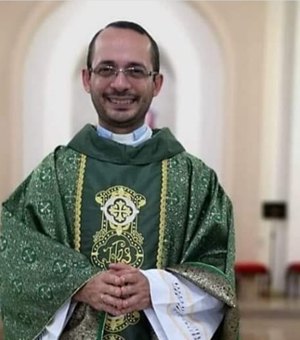 Padre Daniel é eleito administrador da Diocese de Penedo 