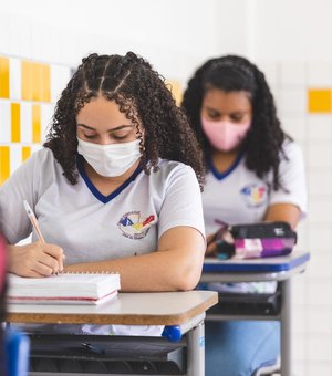 Governo de Alagoas inicia pagamento das bolsas do programa Cartão Escola 10 nesta segunda (27)