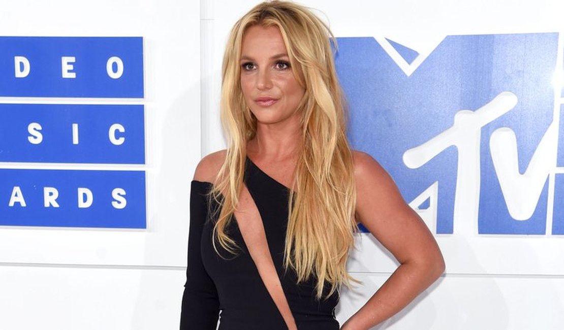Britney Spears diz que vai se afastar das redes sociais