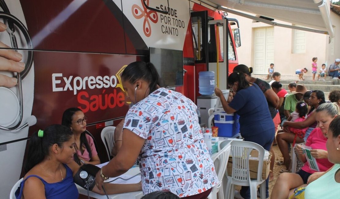 Expresso Saúde completa primeiro mês de assistência na zona rural de Penedo