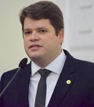 Davi Davino conquista apoio de Bolsonaro através de Arthur Lira