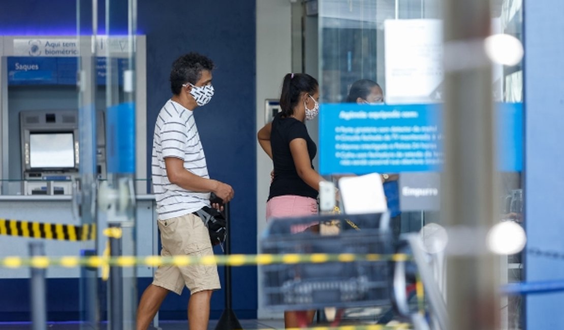 Governo estabelece ordenamento de filas em frente a bancos