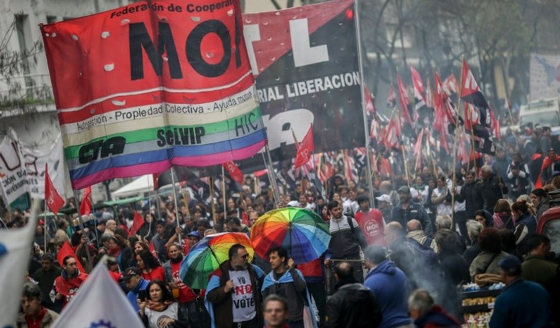 Argentina: greve geral atinge vários setores e envolve sociedade civil