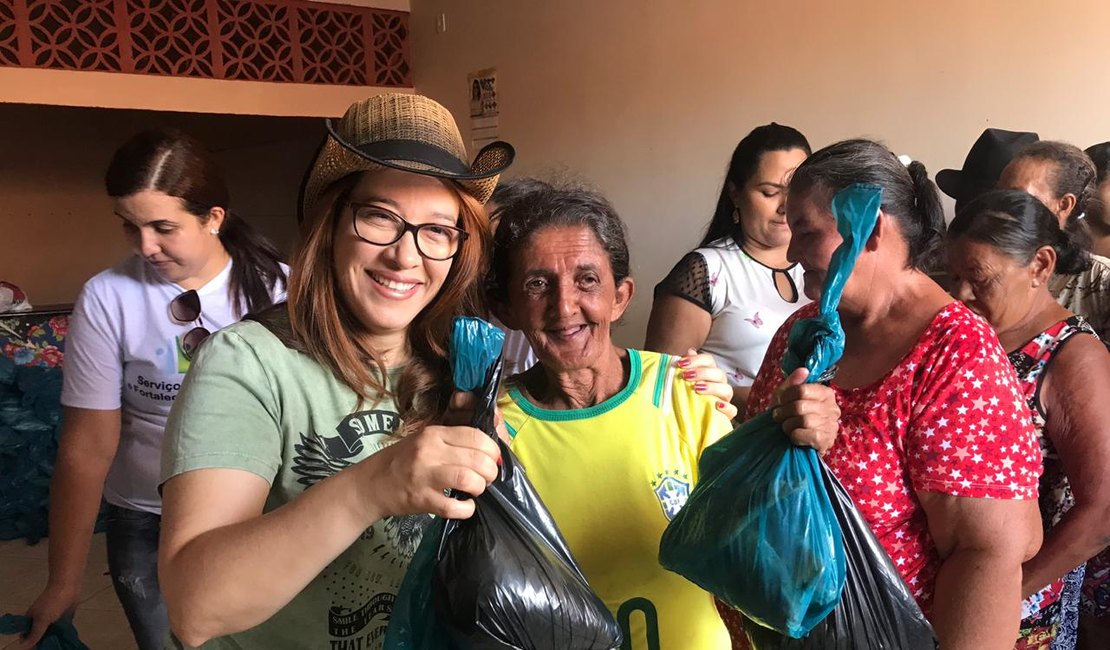 Prefeitura distribui pescado para 5 mil famílias em Lagoa da Canoa