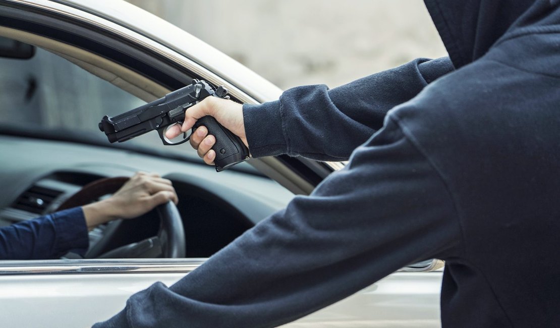 Quatro casos de roubo ou furto de veículos são registrados nas últimas 24 horas