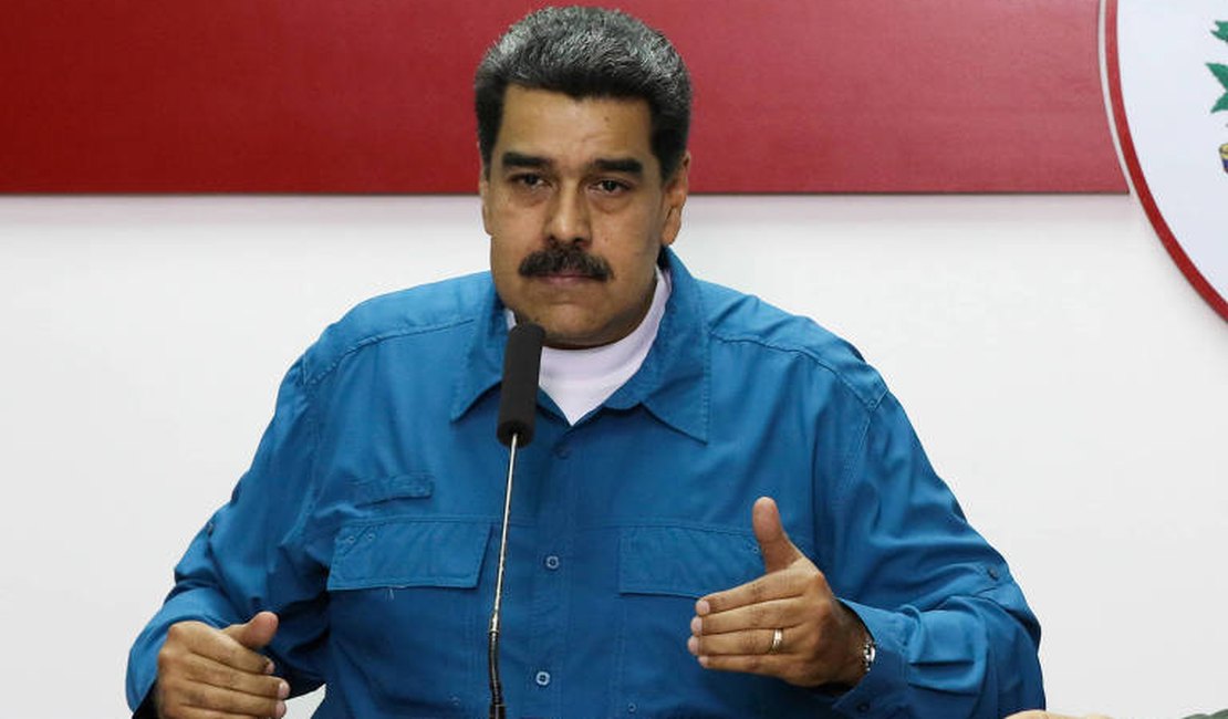 Maduro acusa ex-presidente colombiano de plano para assassiná-lo