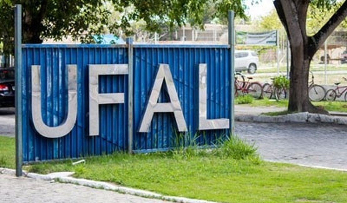 Ufal abre concurso e oferece mais de 70 vagas para diversos cargos