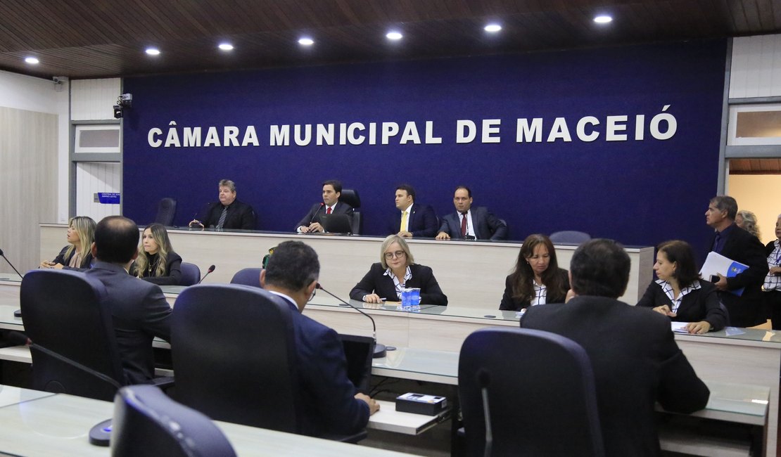 Câmara Municipal encerra recesso e dá início ao ano legislativo de 2019