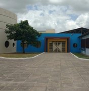 Renan Filho abre primeira escola em tempo integral