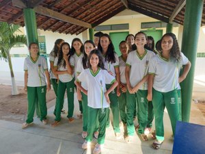 Prefeitura de Igaci começa a entrega de uniformes escolares aos alunos da rede municipal