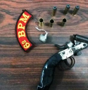 Polícia prende Jovens com garruncha calibre 38 em Porto Calvo
