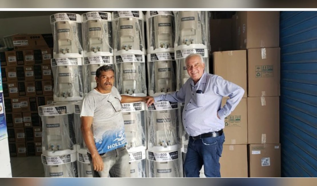 Sérgio Lira comemora investimentos na Educação de Maragogi