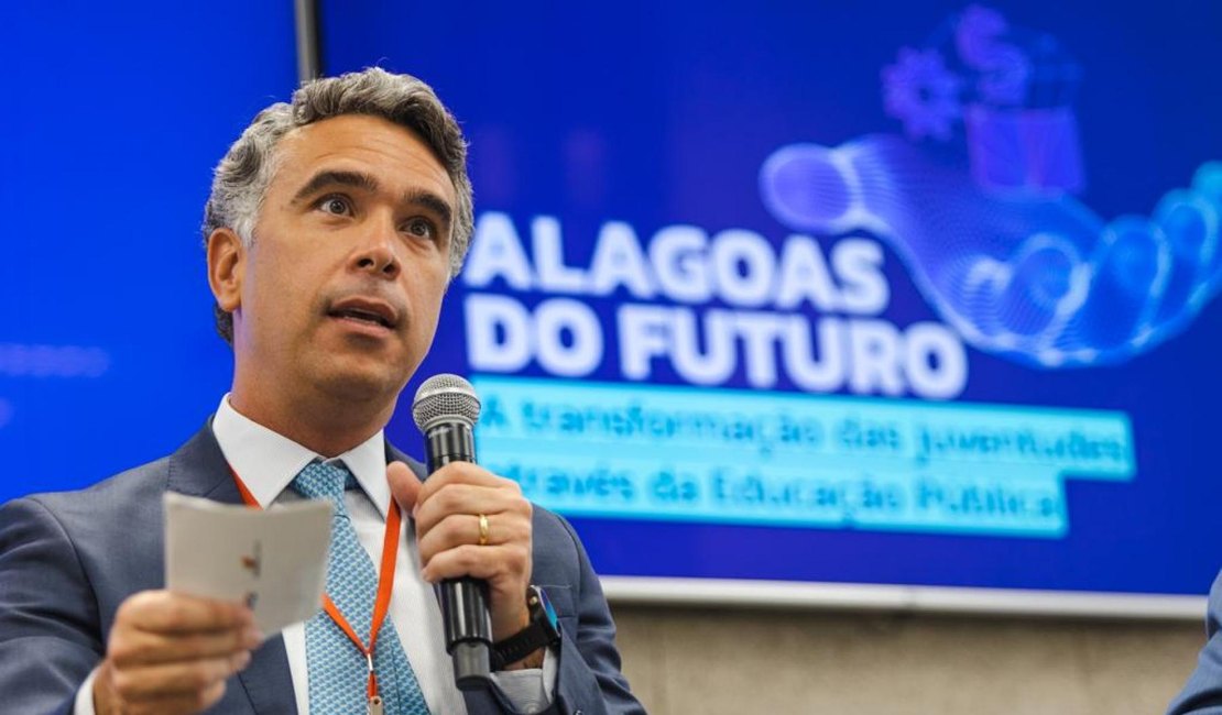 Rafael Brito deverá voltar ao comando da secretaria estadual da Educação