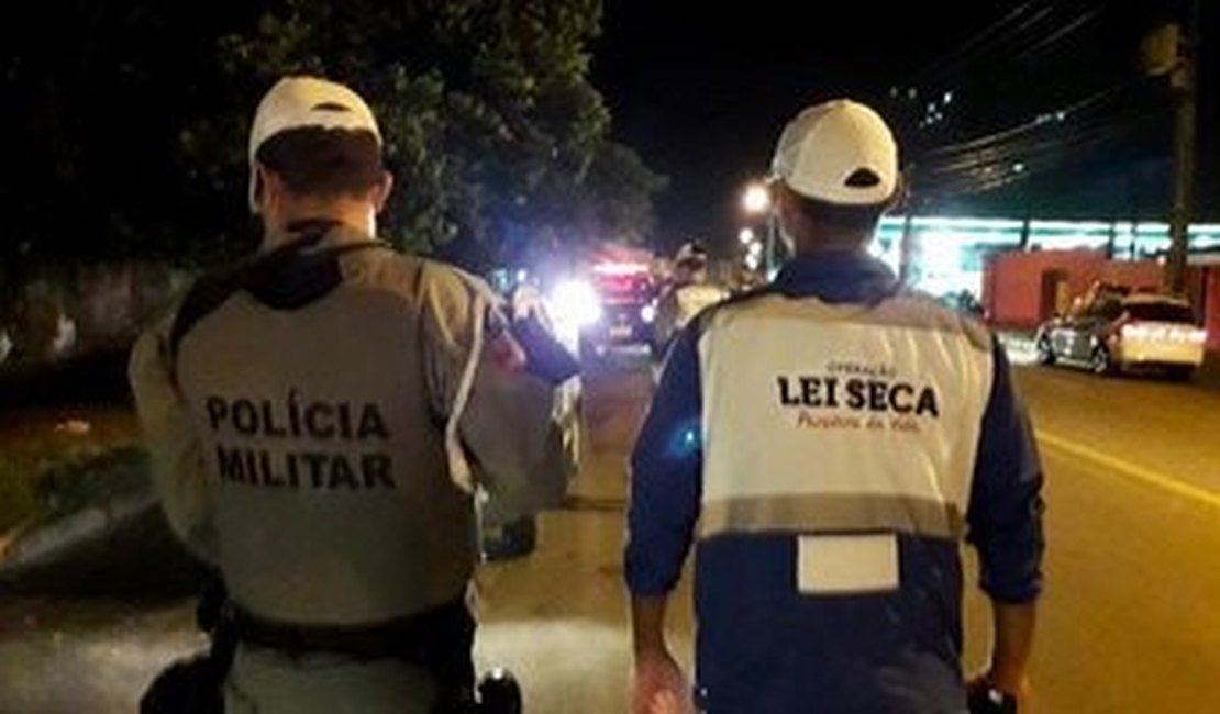 Dois são presos por embriaguez ao volante em Maceió