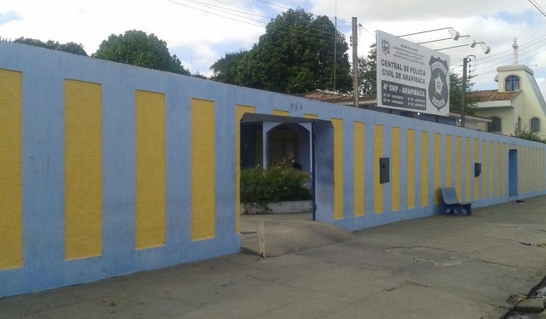 Mãe causa tumulto e ameaça funcionária de escola em Arapiraca