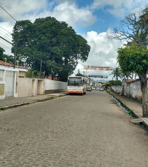 Bandidos encapuzados invadem residência e roubam R$ 10 mil