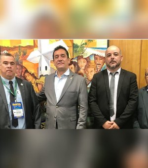 Prefeito de Jacuípe consegue recursos para Unidade Básica de Saúde