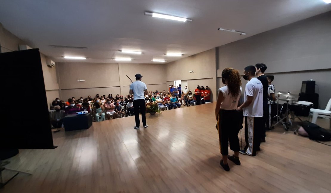 Escola de Artes de Arapiraca retoma atividades presenciais com cinco cursos para alunos do município