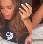 Anitta é acordada com café na cama por amigos: 'Último dia de paz'