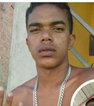 [Vídeo] Jovem é assassinado dentro de residência em Arapiraca 