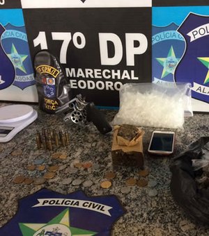 Operação prende dupla acusada de tráfico de drogas em Marechal Deodoro