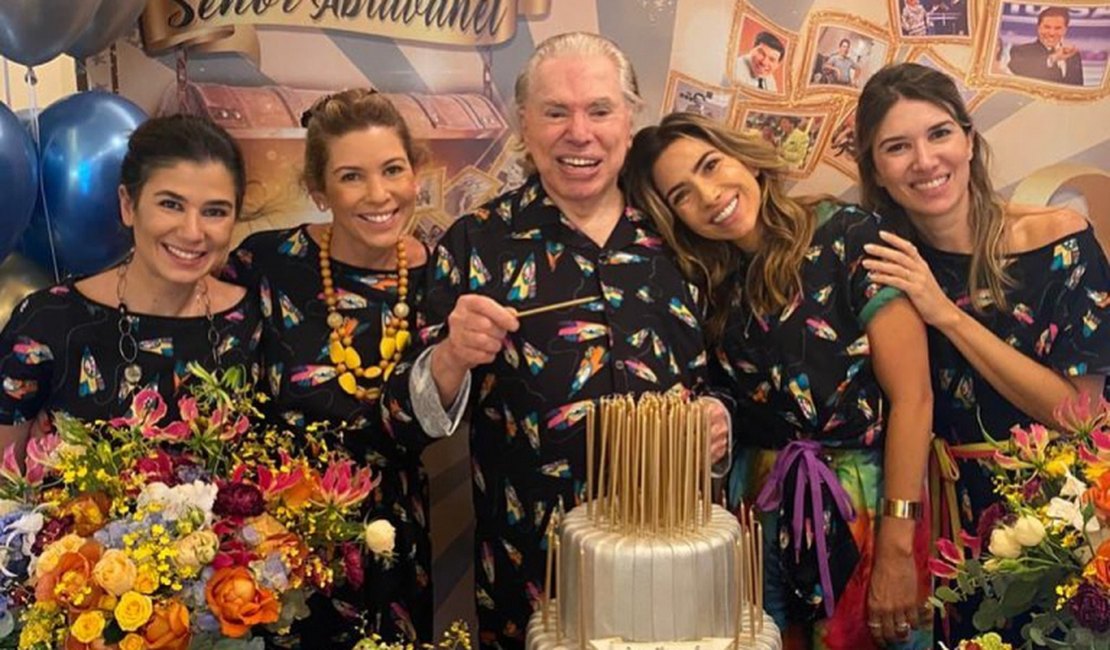 Silvio Santos comemora 90 anos com a família em festa do pijama